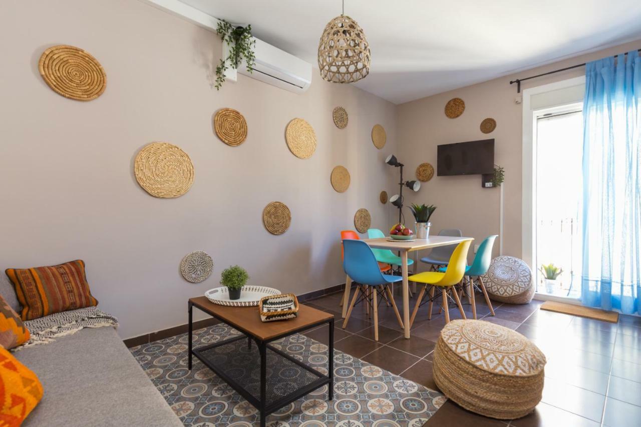 Friendly Family Poble-Sec Apartment Barcelona Bagian luar foto