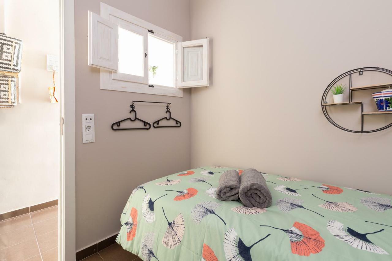 Friendly Family Poble-Sec Apartment Barcelona Bagian luar foto